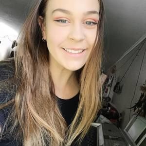 Meet your Posher, Bella